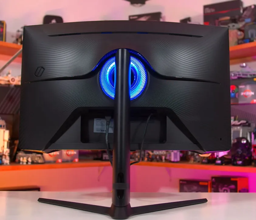 Samsung Odyssey Neo G7 LS32BG750NUXEN : Test du moniteur 4K 165Hz 35 Samsung Odyssey Neo G7 LS32BG750NUXEN